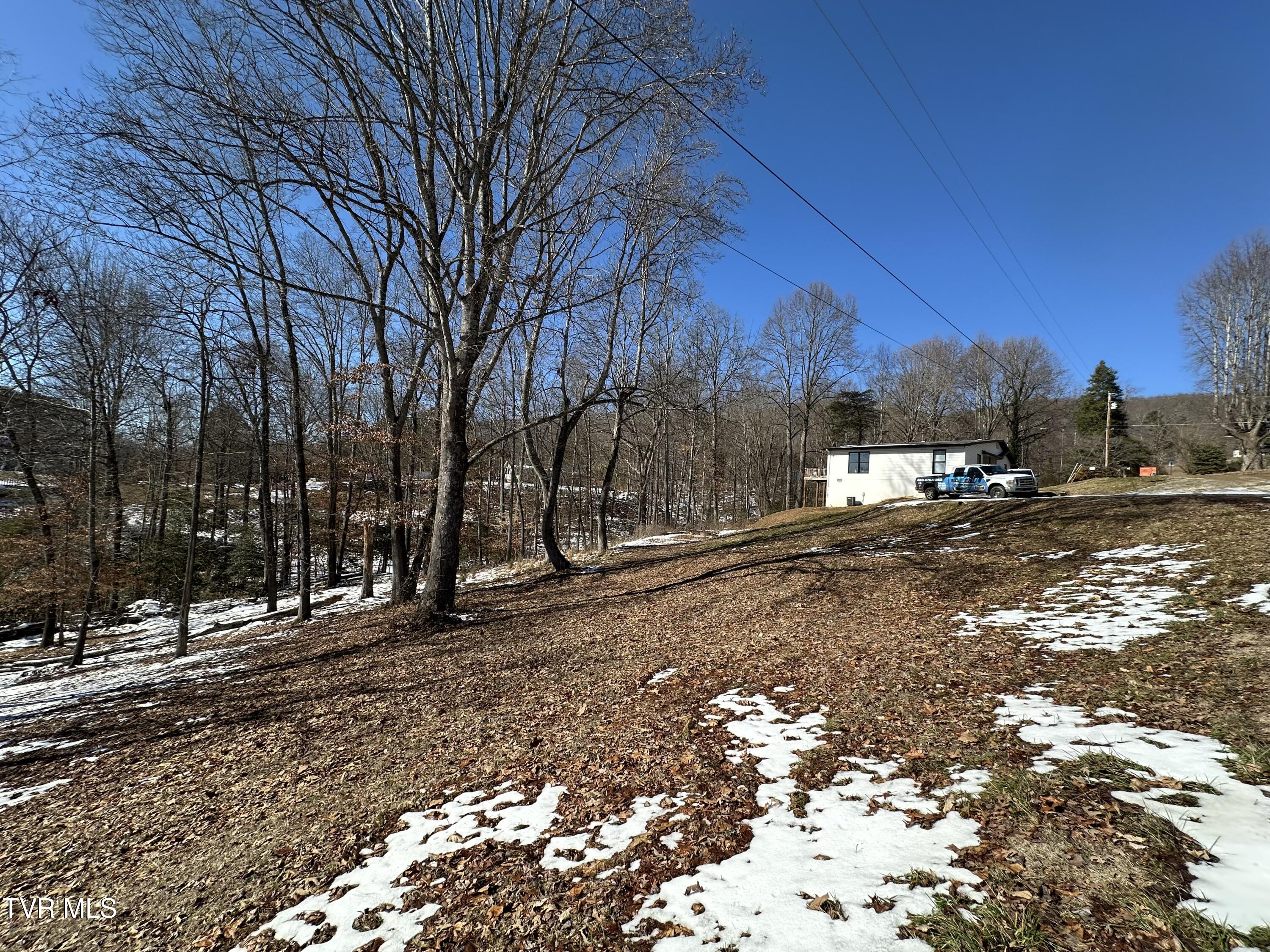 144 Zeb Grindstaff Road Elizabethton, TN 37643 - Photo 46 of 48 IMG_8174