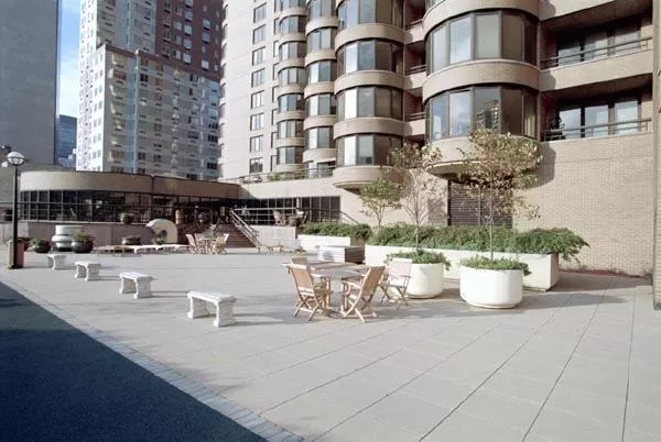 The Corinthian 330 E 38th St, Manhattan, NY 10016 - Photo 8 of 14