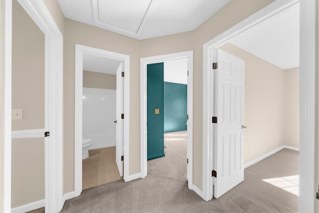 203 Bainbridge Way Dallas, GA 30132 - Photo 17 of 38 an empty room with mirror