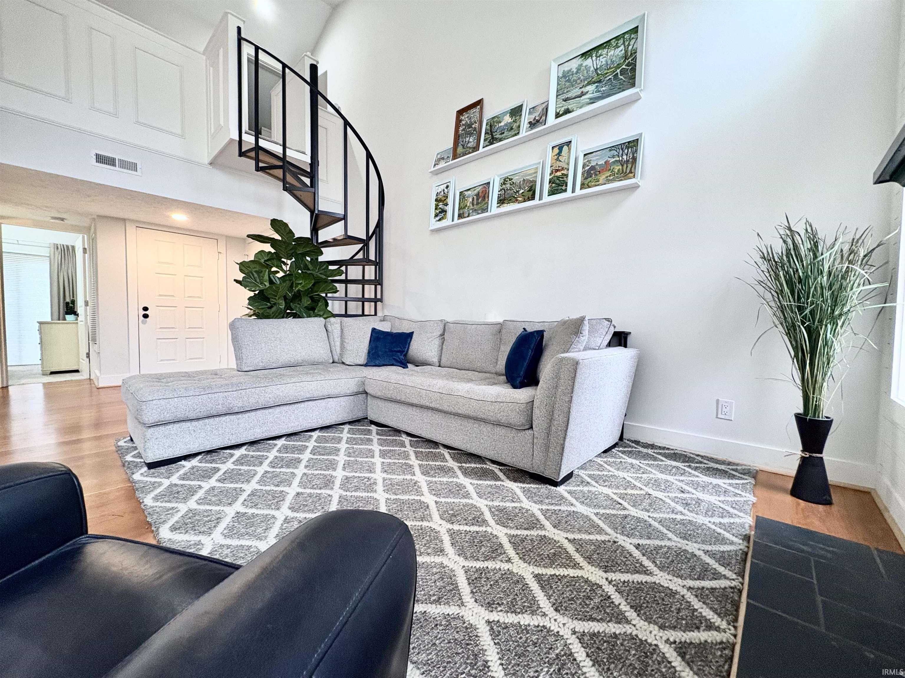 9444 South Lake Ridge Drive Bloomington, IN 47401 - Photo 4 of 23