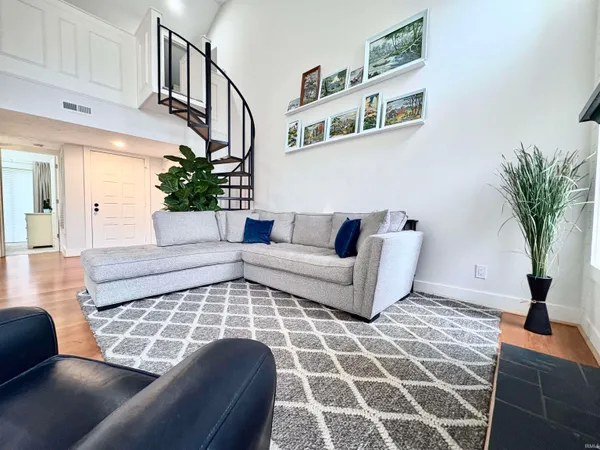 $196,000 | 9444 South Lake Ridge Drive, Bloomington, IN 47401