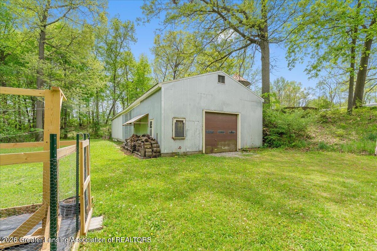6540 Drumheller Road Bath, MI 48808 - Photo 31 of 41 35-Media Jett - 33