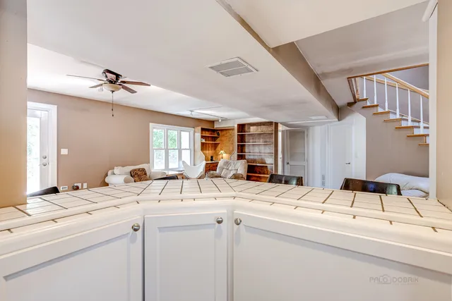 $3,200 | 630 Whitney Avenue, Winthrop Harbor, IL 60096