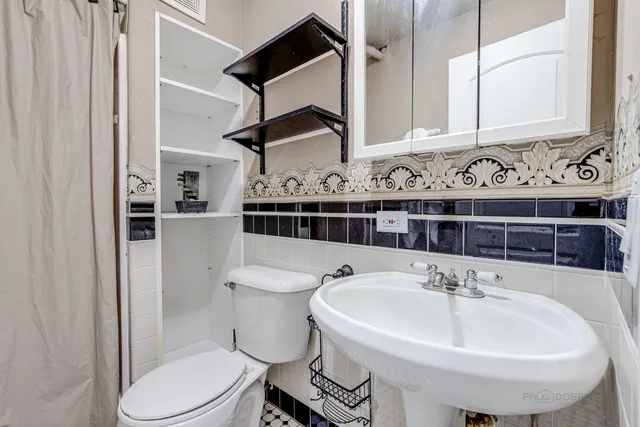 $3,200 | 630 Whitney Avenue, Winthrop Harbor, IL 60096