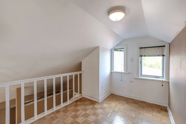 $3,200 | 630 Whitney Avenue, Winthrop Harbor, IL 60096