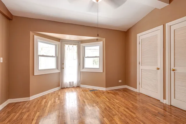 $3,200 | 630 Whitney Avenue, Winthrop Harbor, IL 60096