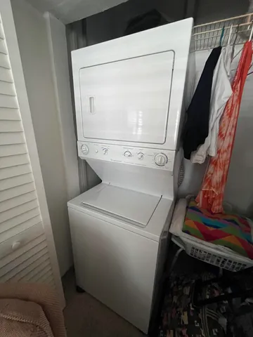 $98,000 | 4746 Azalea Drive, Unit 205C, New Port Richey, FL 34652