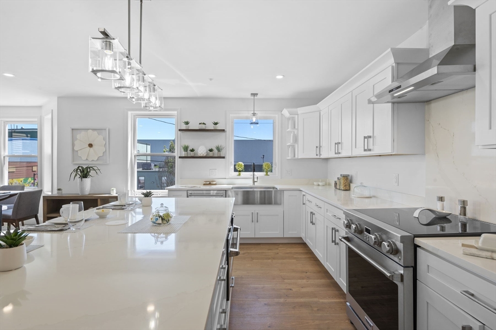 172 R Maverick Street, Unit R Chelsea, MA 02150 - Photo 7 of 37 Gallery Image 7
