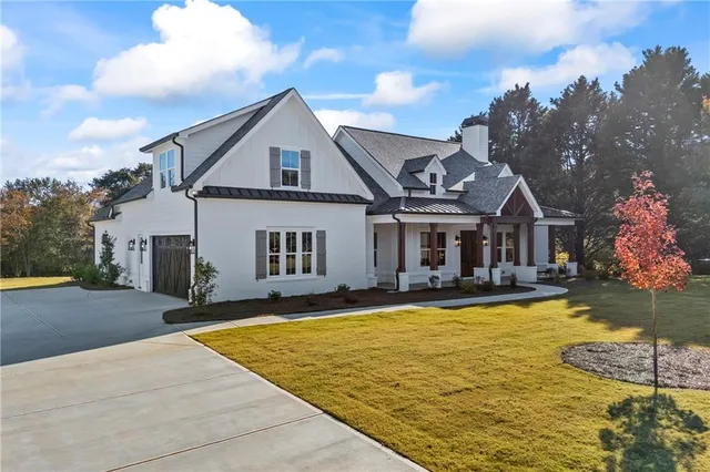$739,900 | 1300 Grapevine Trail, Monroe, GA 30656