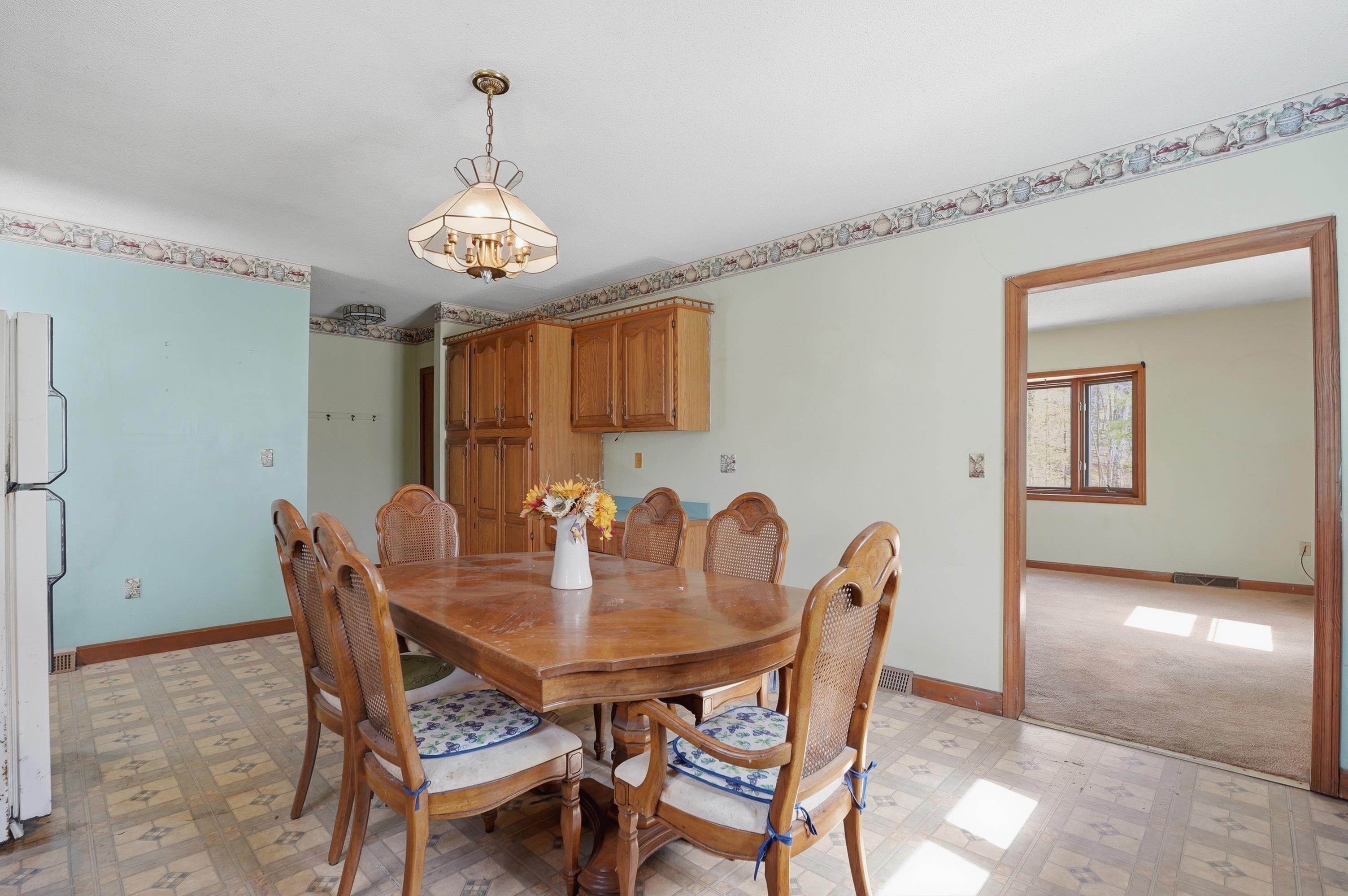 63 Kienia Road, Unit B Hudson, NH 03051 - Photo 14 of 39