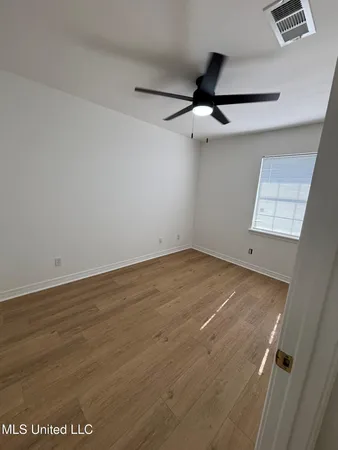 $1,500 | 5402 Gex Drive, Diamondhead, MS 39525