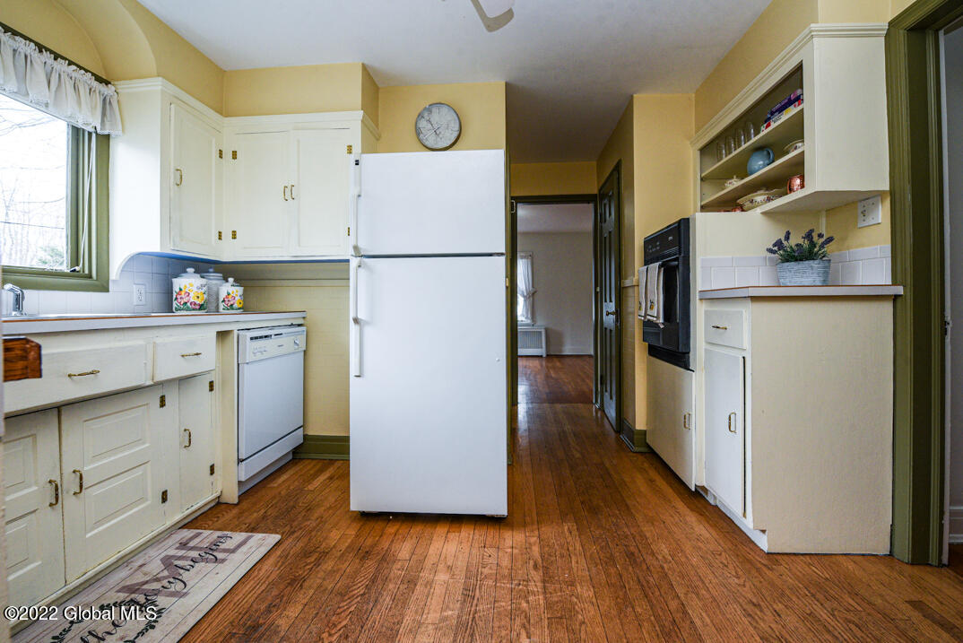 338 Osborne Road Colonie, NY 12211 - Photo 7 of 32 PFR_4424
