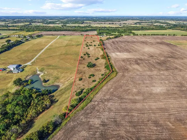 $416,000 | 1220 Sears Road, Bells, TX 75414