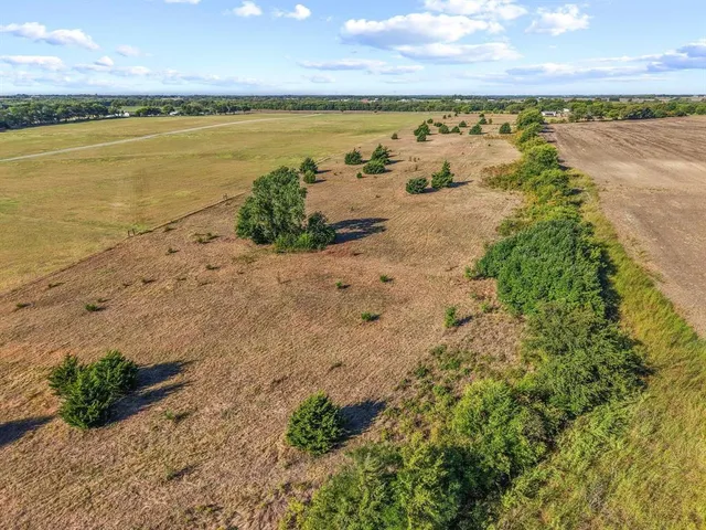 $416,000 | 1220 Sears Road, Bells, TX 75414