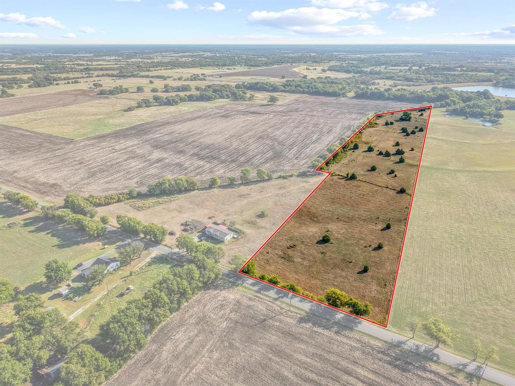 1220 Sears Road Bells, TX 75414 - Photo 7 of 18