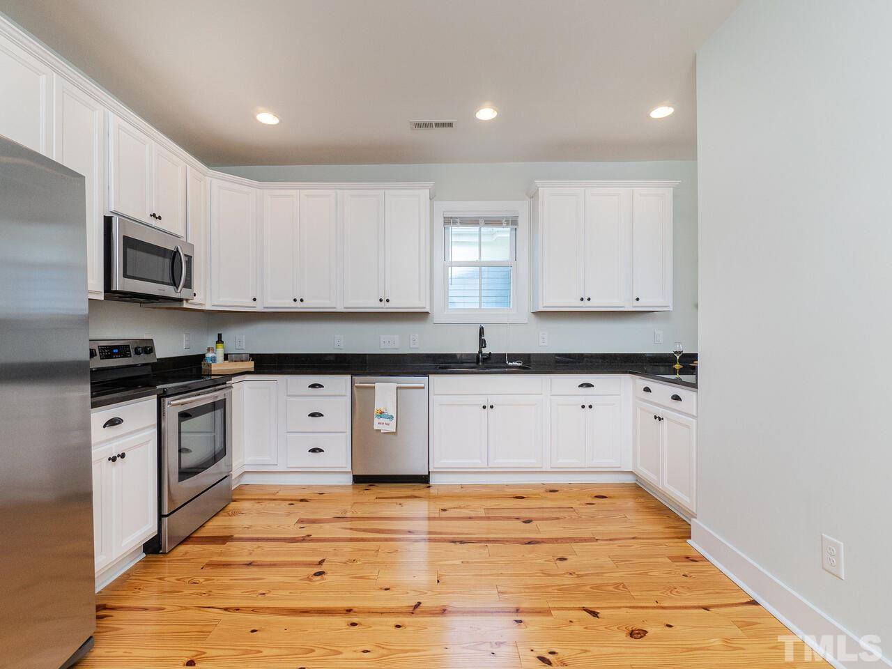 217 East South Street Raleigh, NC 27601 - Photo 9 of 26 Gallery Image 9