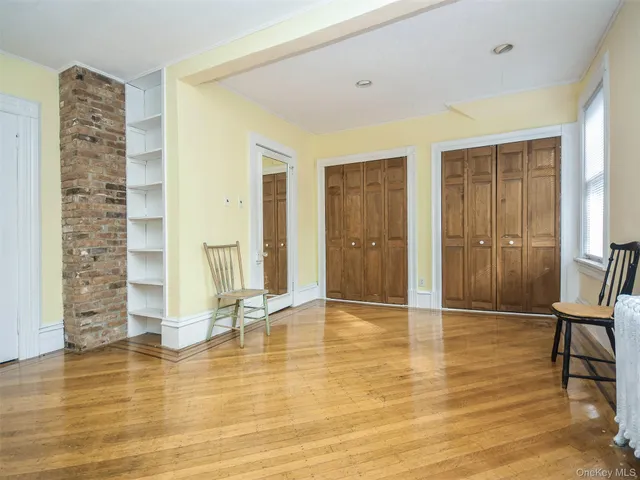 $5,000 | 27 Summit Avenue, Sea Cliff, NY 11579