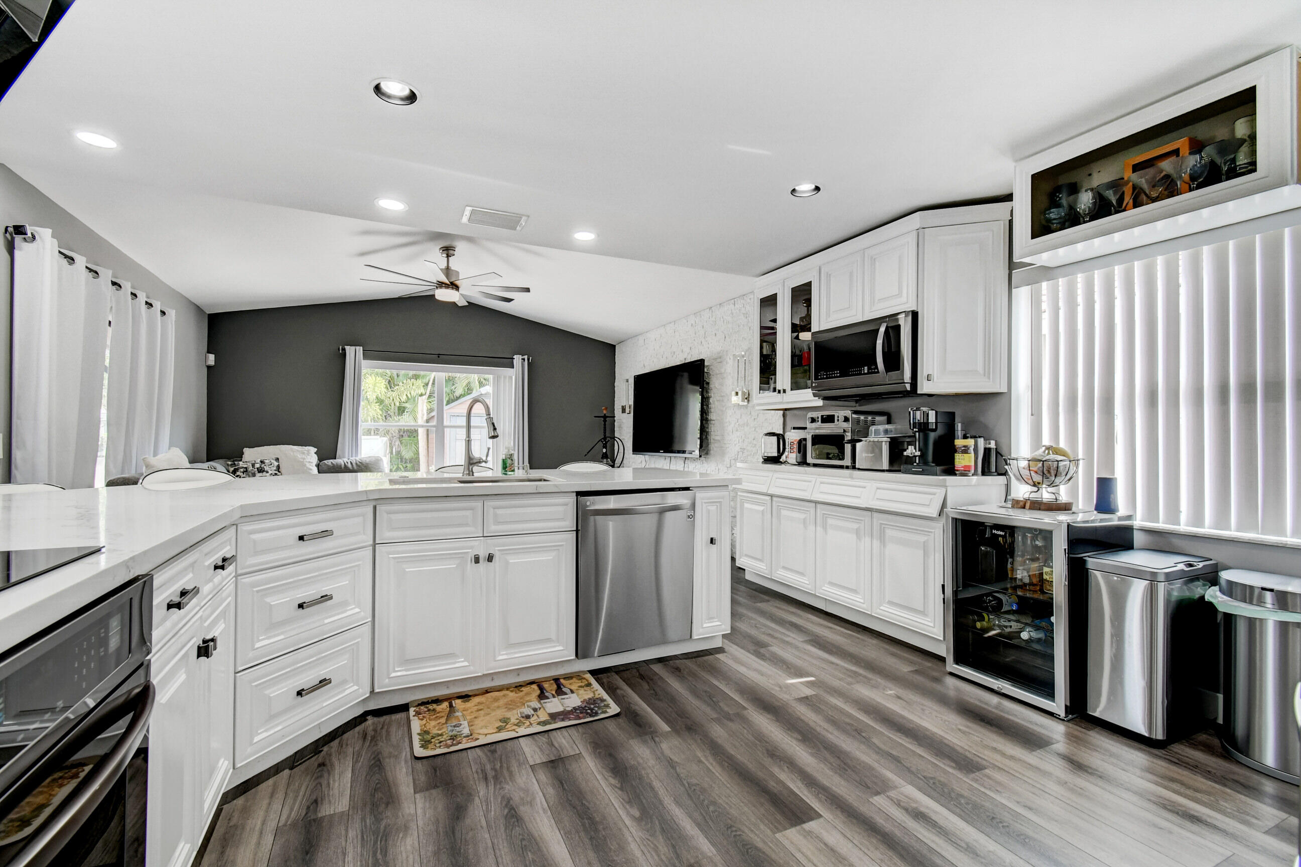 3527 Stratton Lane Boynton Beach, FL 33436 - Photo 14 of 55 37_dsc_8564_5_6_7_8