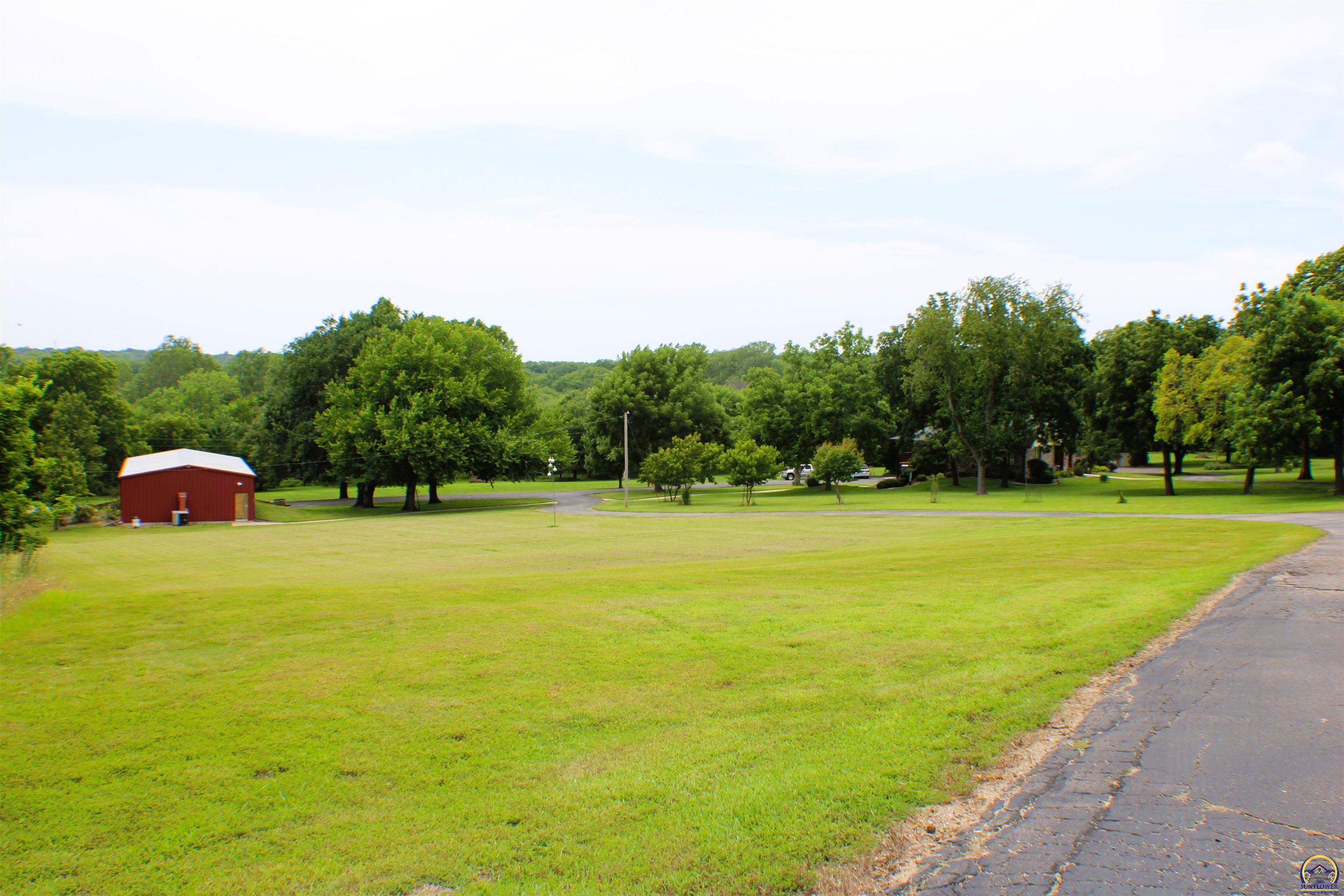 6257 West Lake Road Meriden, KS 66512 - Photo 17 of 77 Gallery Image 17