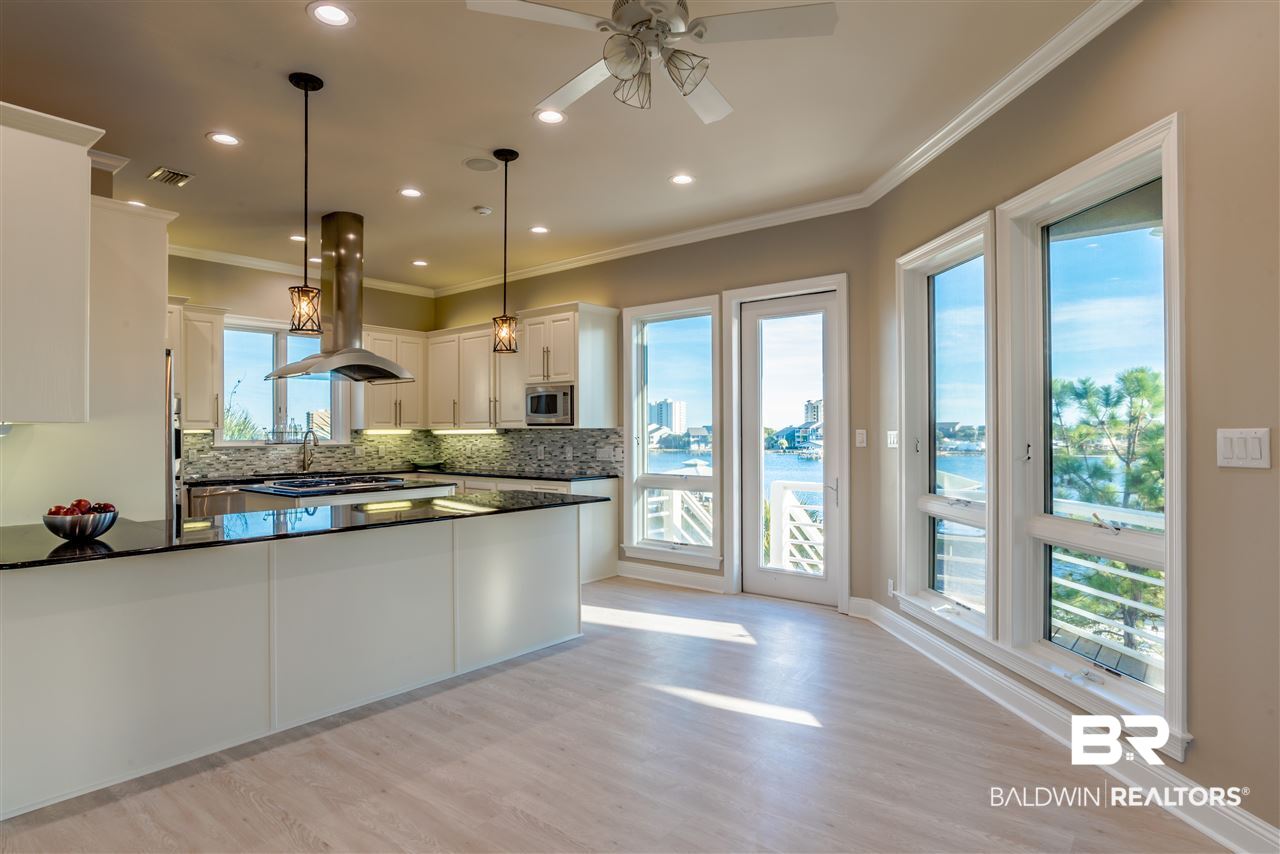 29892 Ono Boulevard Orange Beach, AL 36561 - Photo 10 of 45 New Flooring & Paint