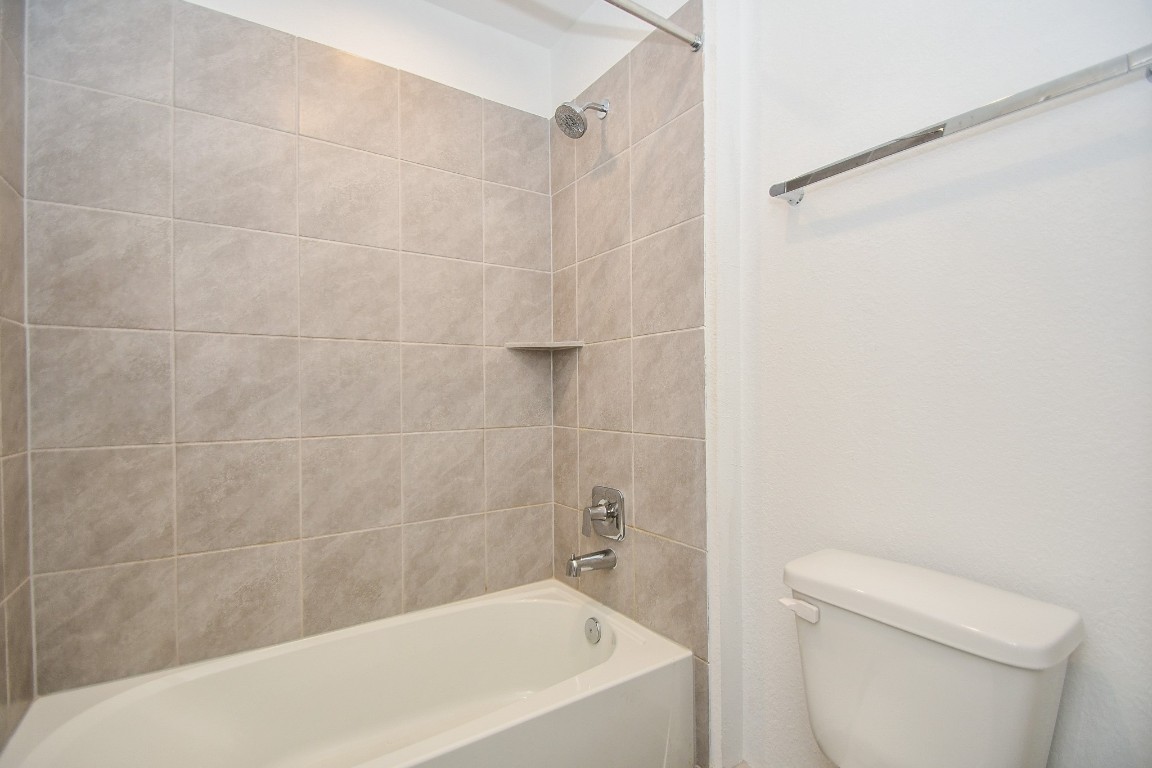 8034 House Bank Lane Rosharon, TX 77583 - Photo 26 of 32