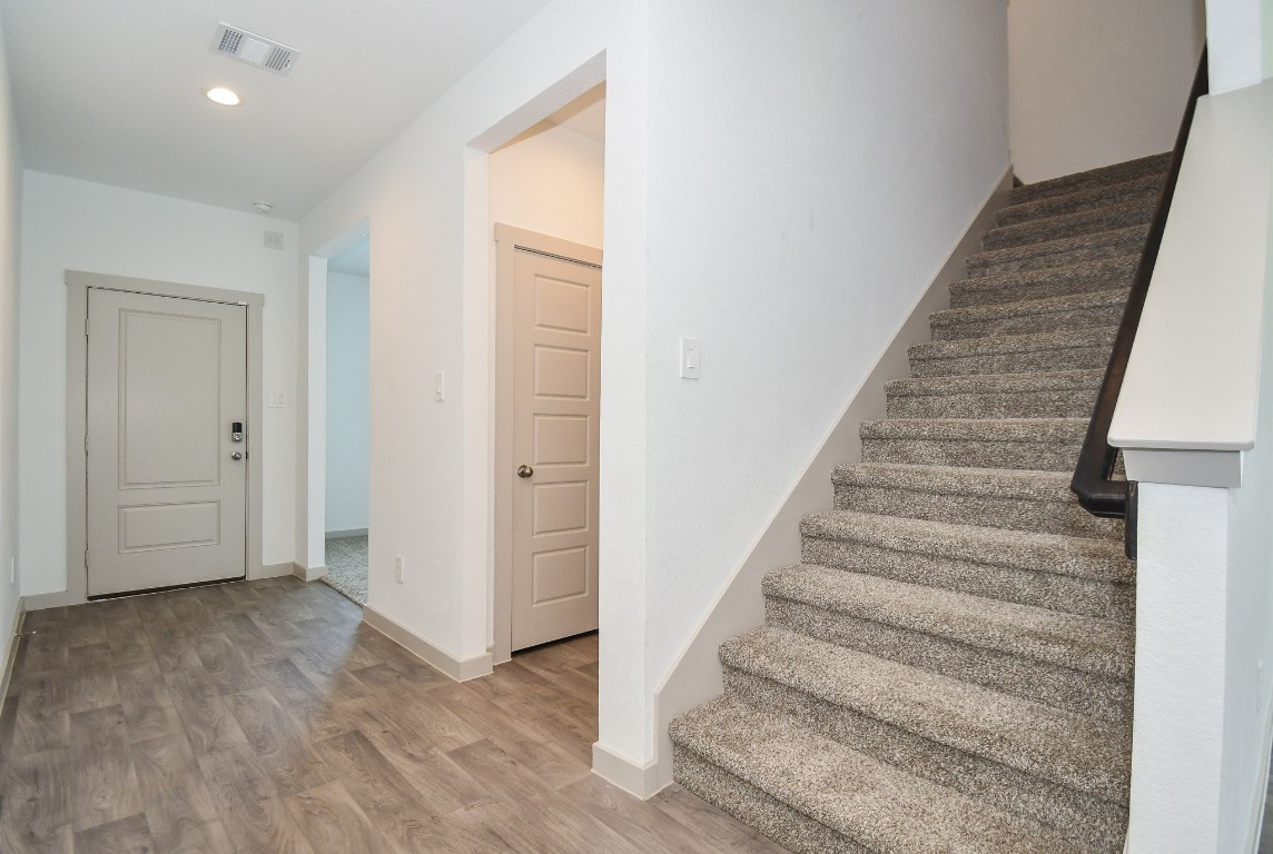 8034 House Bank Lane Rosharon, TX 77583 - Photo 7 of 32