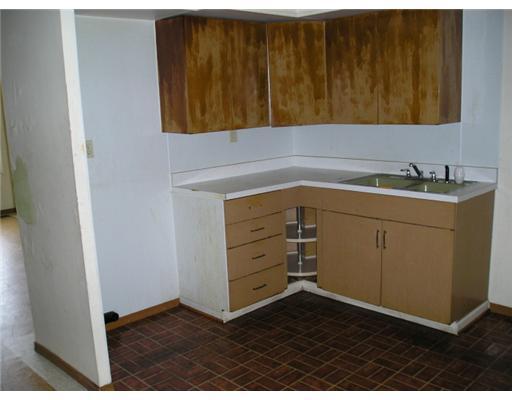 1902 Center Springfield Oh 45503 Springfield, OH 45506 - Photo 4 of 9