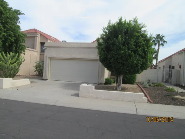 $1,645 | 19409 North 76th Drive, Glendale, AZ 85308
