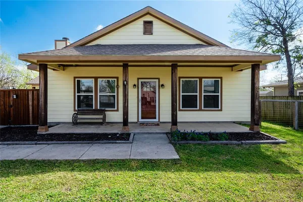 $290,000 | 105 South 6th Street, Celeste, TX 75423