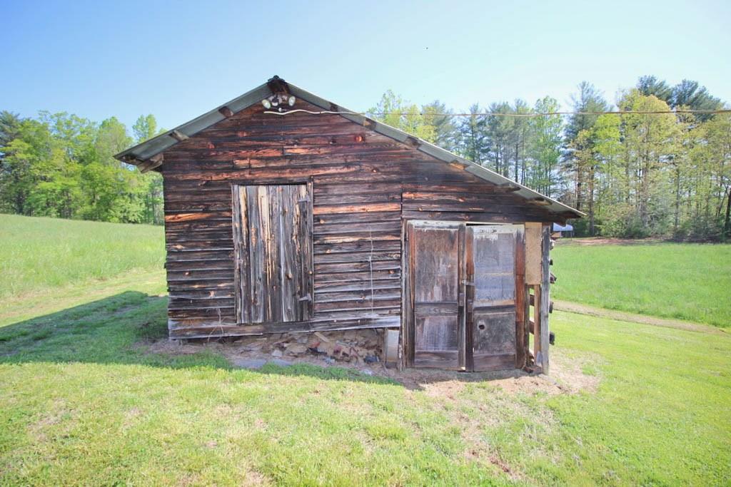 134 Shuffler Road Morganton, NC 28655 - Photo 9 of 20 Gallery Image 9