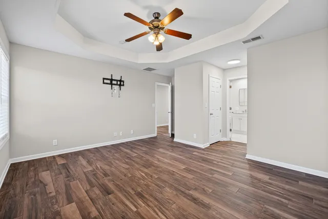 $2,300 | 1002 Hendricks Court, Clarksville, TN 37040