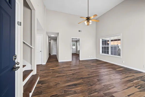 $2,100 | 1002 Hendricks Court, Clarksville, TN 37040