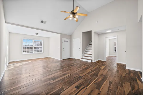 $2,100 | 1002 Hendricks Court, Clarksville, TN 37040
