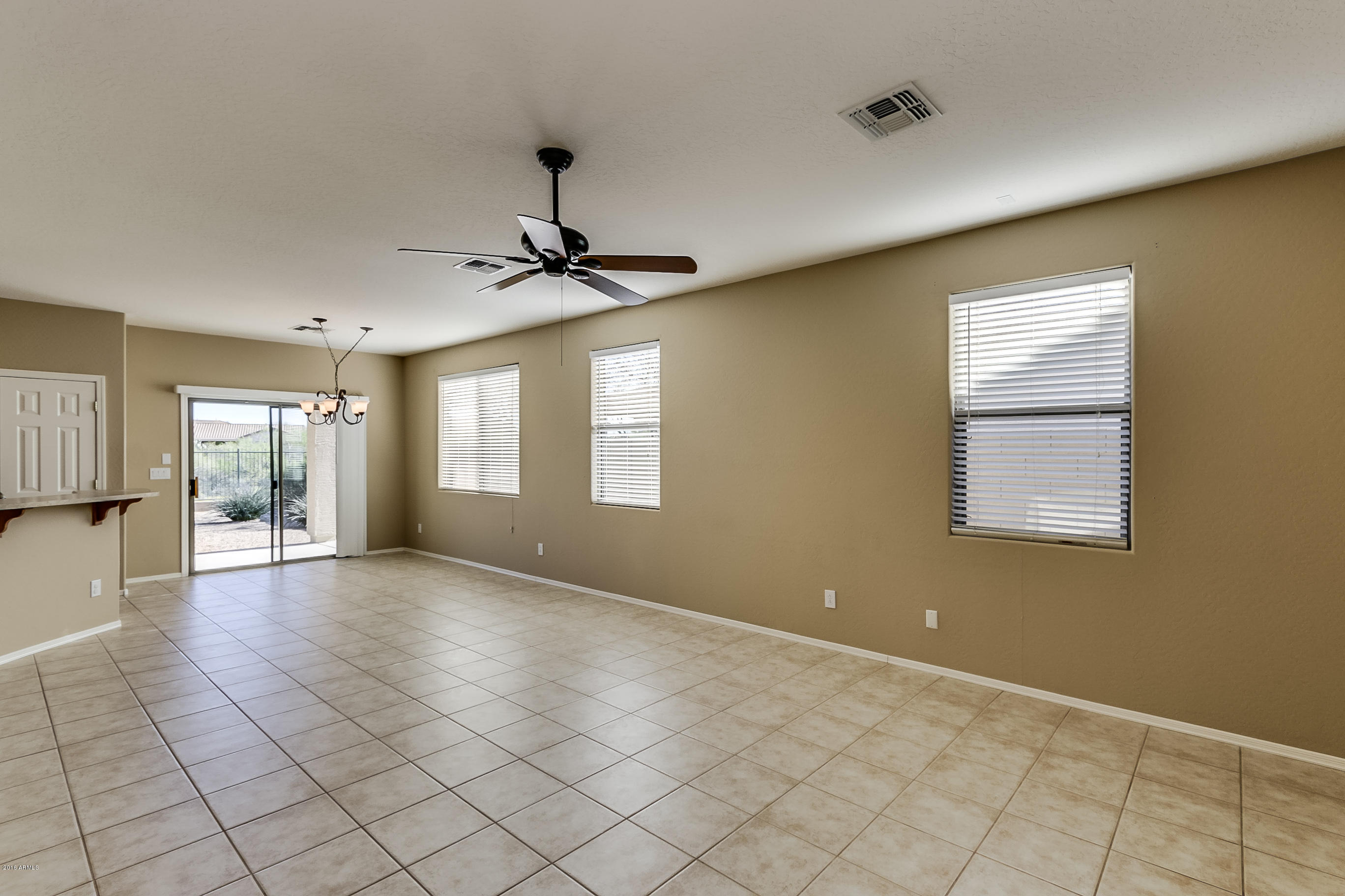 2539 West Bisbee Way Phoenix, AZ 85086 - Photo 12 of 32 Bisbee - 015