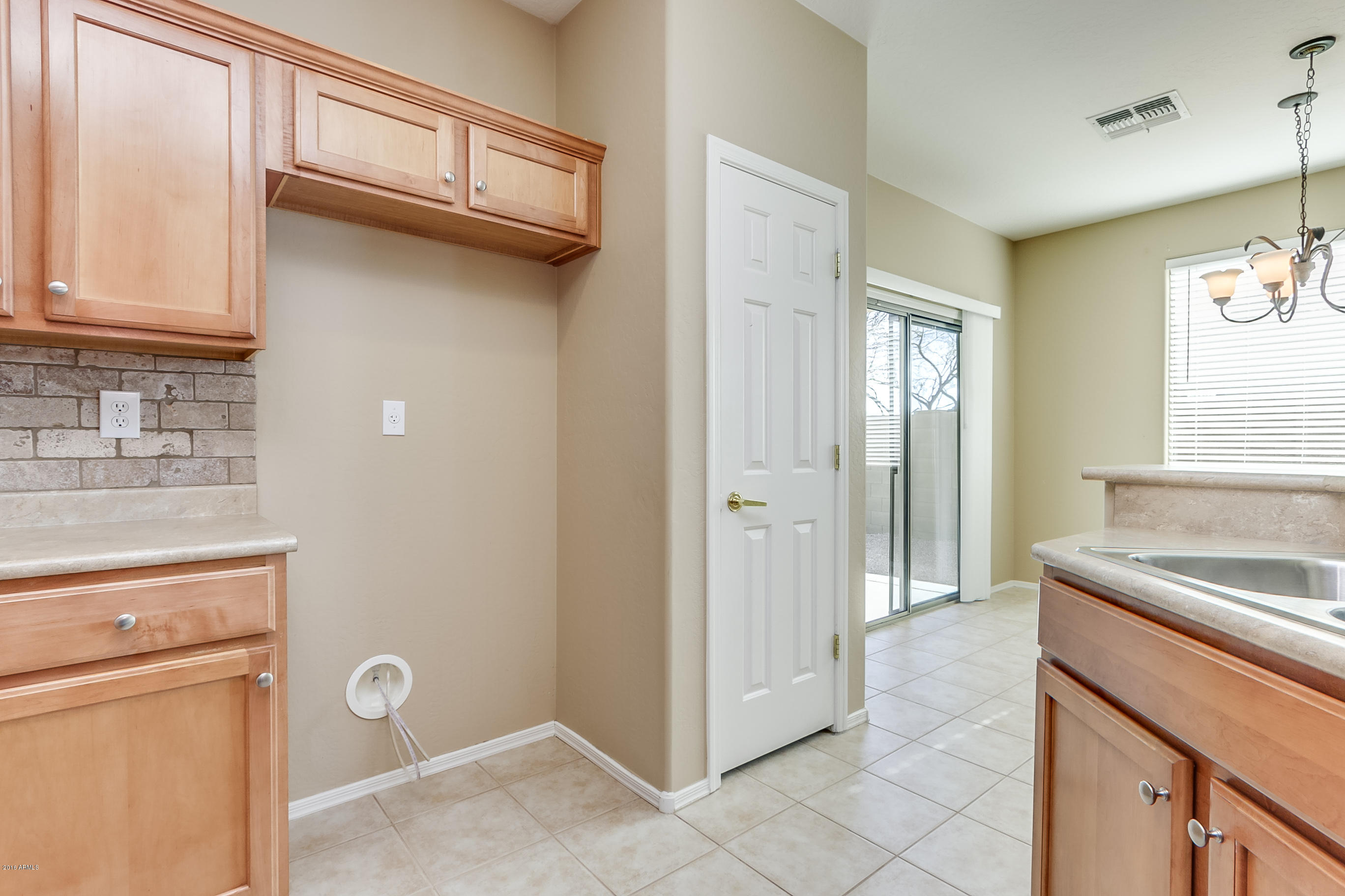 2539 West Bisbee Way Phoenix, AZ 85086 - Photo 4 of 32 Bisbee - 007