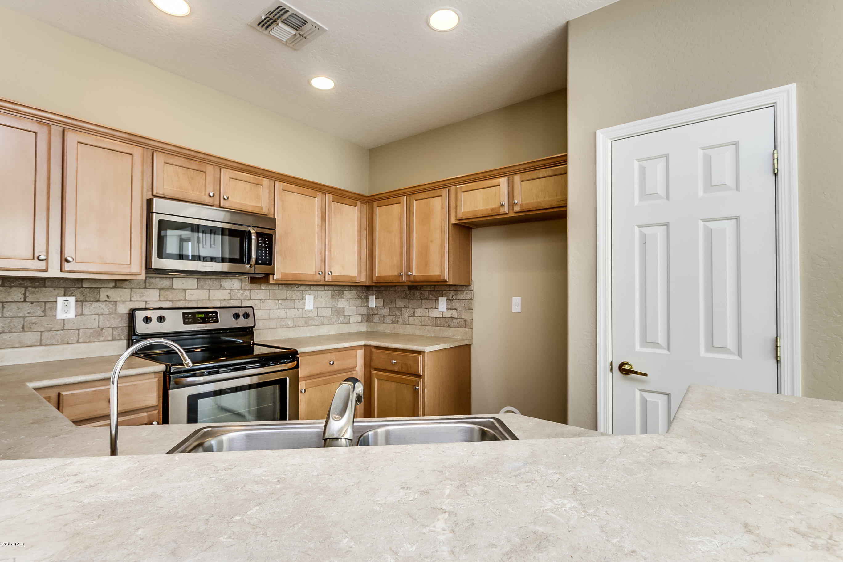 2539 West Bisbee Way Phoenix, AZ 85086 - Photo 5 of 32 Bisbee - 008