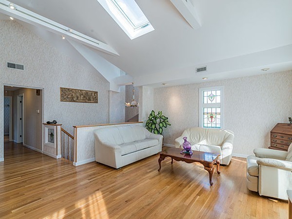 76 Appledor Road Framingham, MA 01701 - Photo 4 of 26