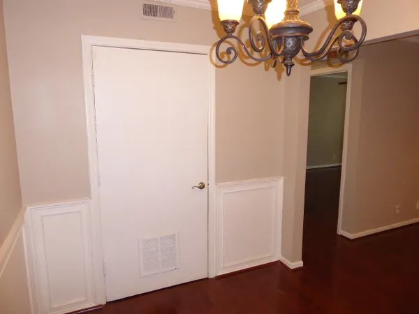 $1,400 | 5025 Hillsboro Pike, Unit 15Z, Nashville, TN 37215