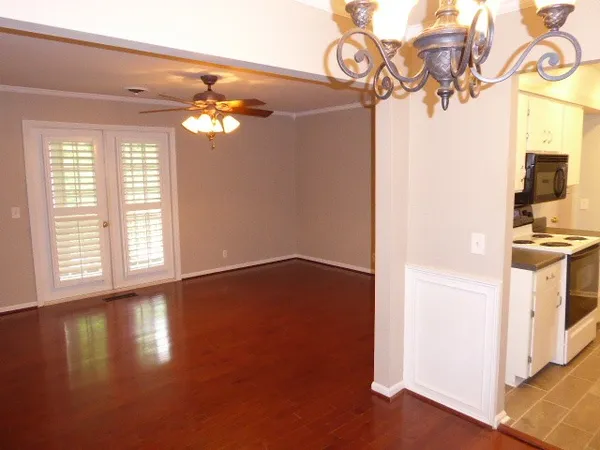 $1,400 | 5025 Hillsboro Pike, Unit 15Z, Nashville, TN 37215