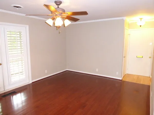$1,400 | 5025 Hillsboro Pike, Unit 15Z, Nashville, TN 37215