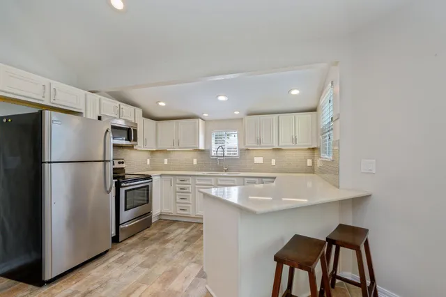 $2,395 | 502 3rd Avenue, Destin, FL 32541