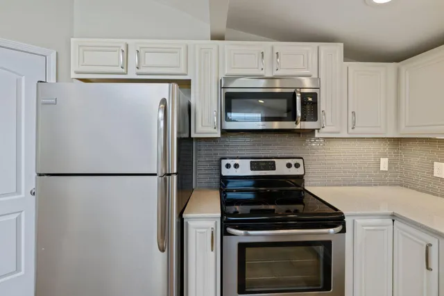 $2,395 | 502 3rd Avenue, Destin, FL 32541