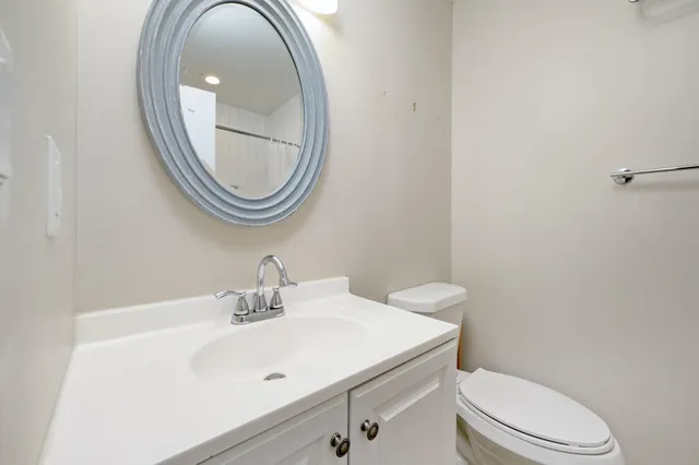 $2,395 | 502 3rd Avenue, Destin, FL 32541