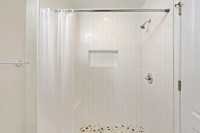 $2,395 | 502 3rd Avenue, Destin, FL 32541