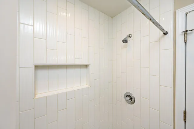 $2,395 | 502 3rd Avenue, Destin, FL 32541