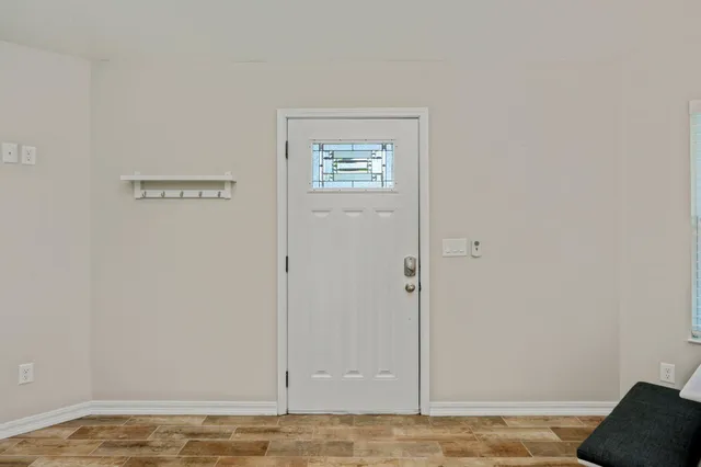 $2,395 | 502 3rd Avenue, Destin, FL 32541