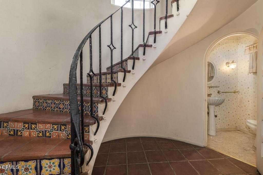 893 Gainsborough Drive Pasadena, CA 91107 - Photo 11 of 62 a view of stairs