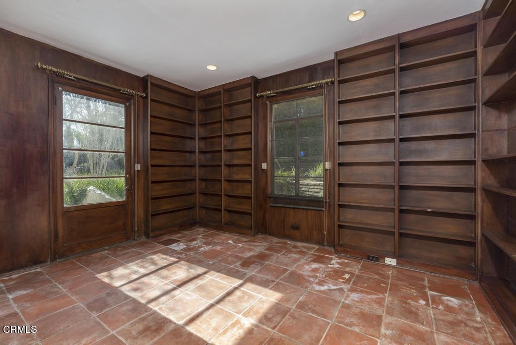 893 Gainsborough Drive Pasadena, CA 91107 - Photo 13 of 62 a view of wooden door and outdoor space