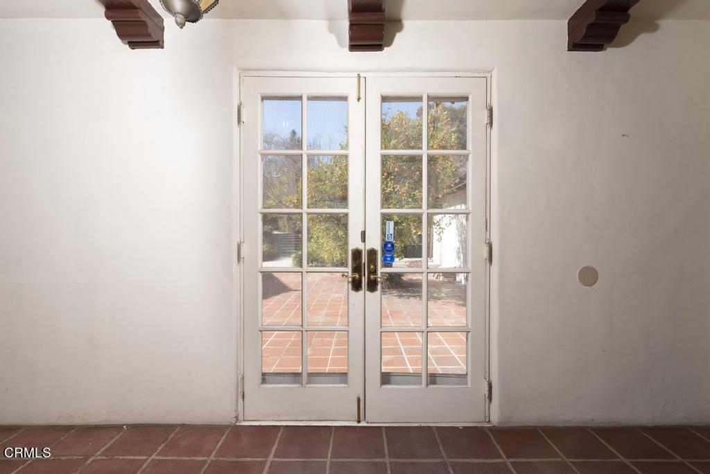 893 Gainsborough Drive Pasadena, CA 91107 - Photo 14 of 62 893_Gainsborough_Gallery_015