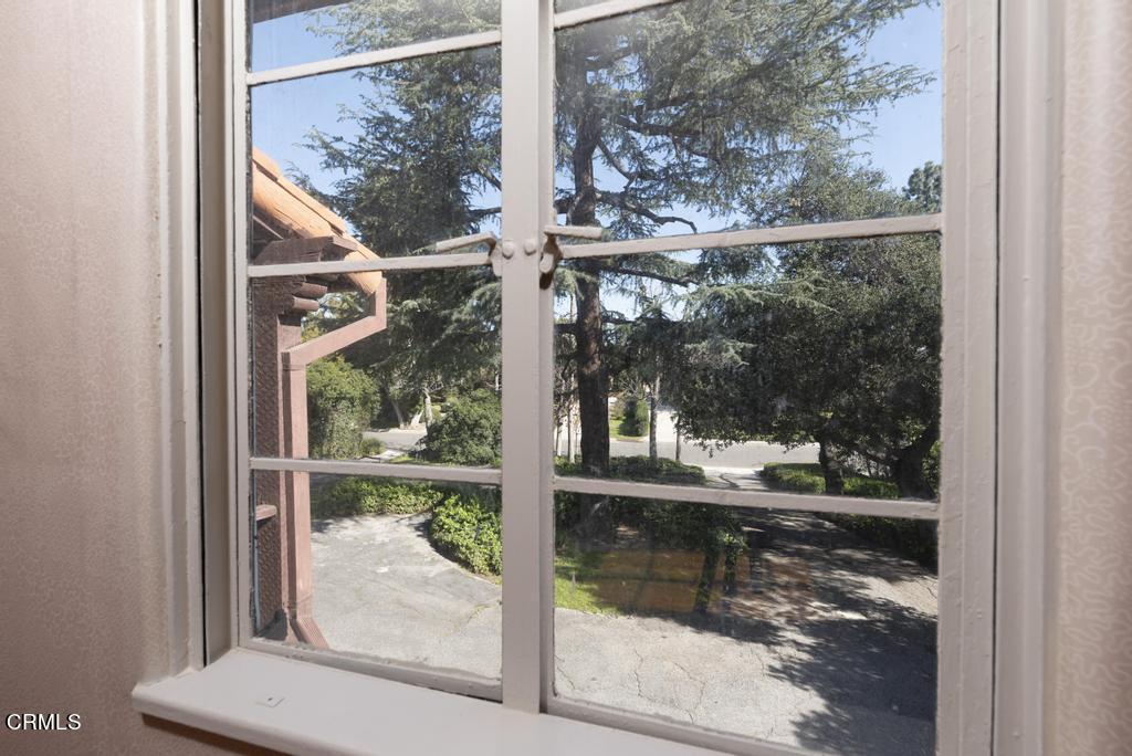 893 Gainsborough Drive Pasadena, CA 91107 - Photo 26 of 62 a view of a glass door